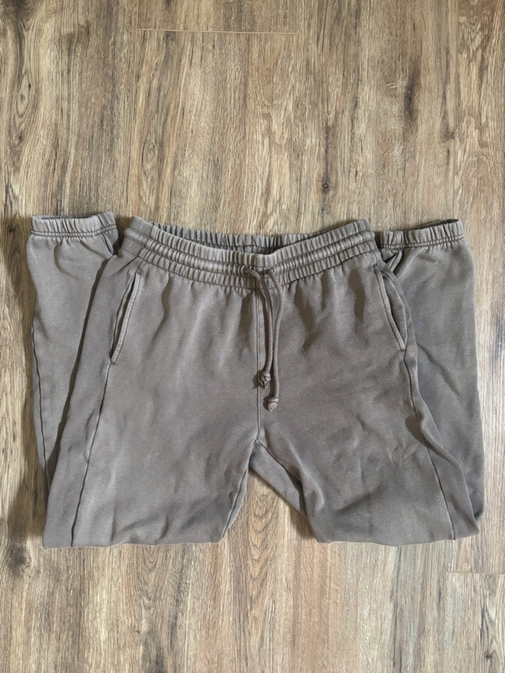Aritzia/TNA Taupe Boyfriend Fit Sweatpants